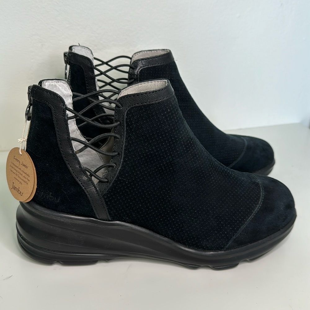 NWT Jambu memory foam boots